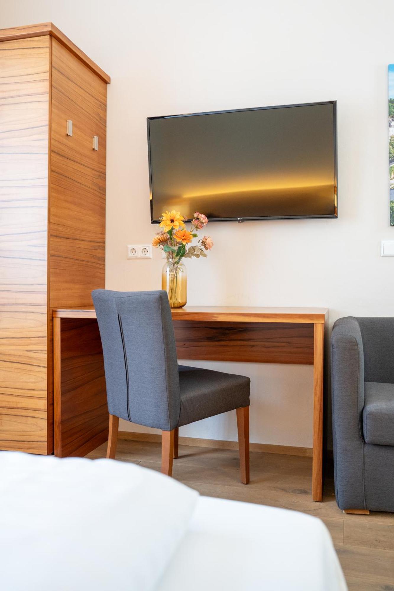 Das Jedermann Boutiquehotel Mit Stadtgarten Salzburg Ngoại thất bức ảnh
