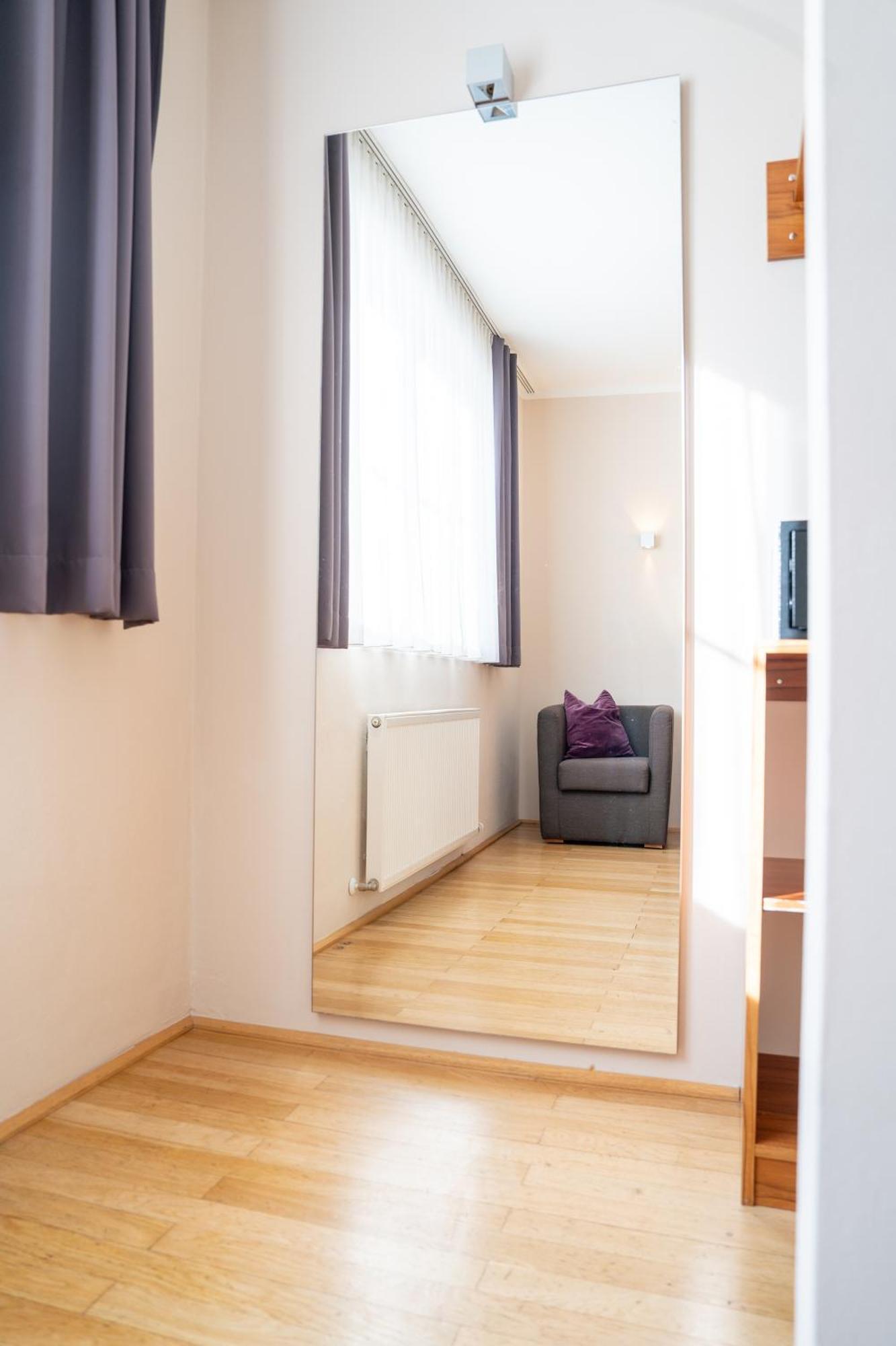 Das Jedermann Boutiquehotel Mit Stadtgarten Salzburg Ngoại thất bức ảnh