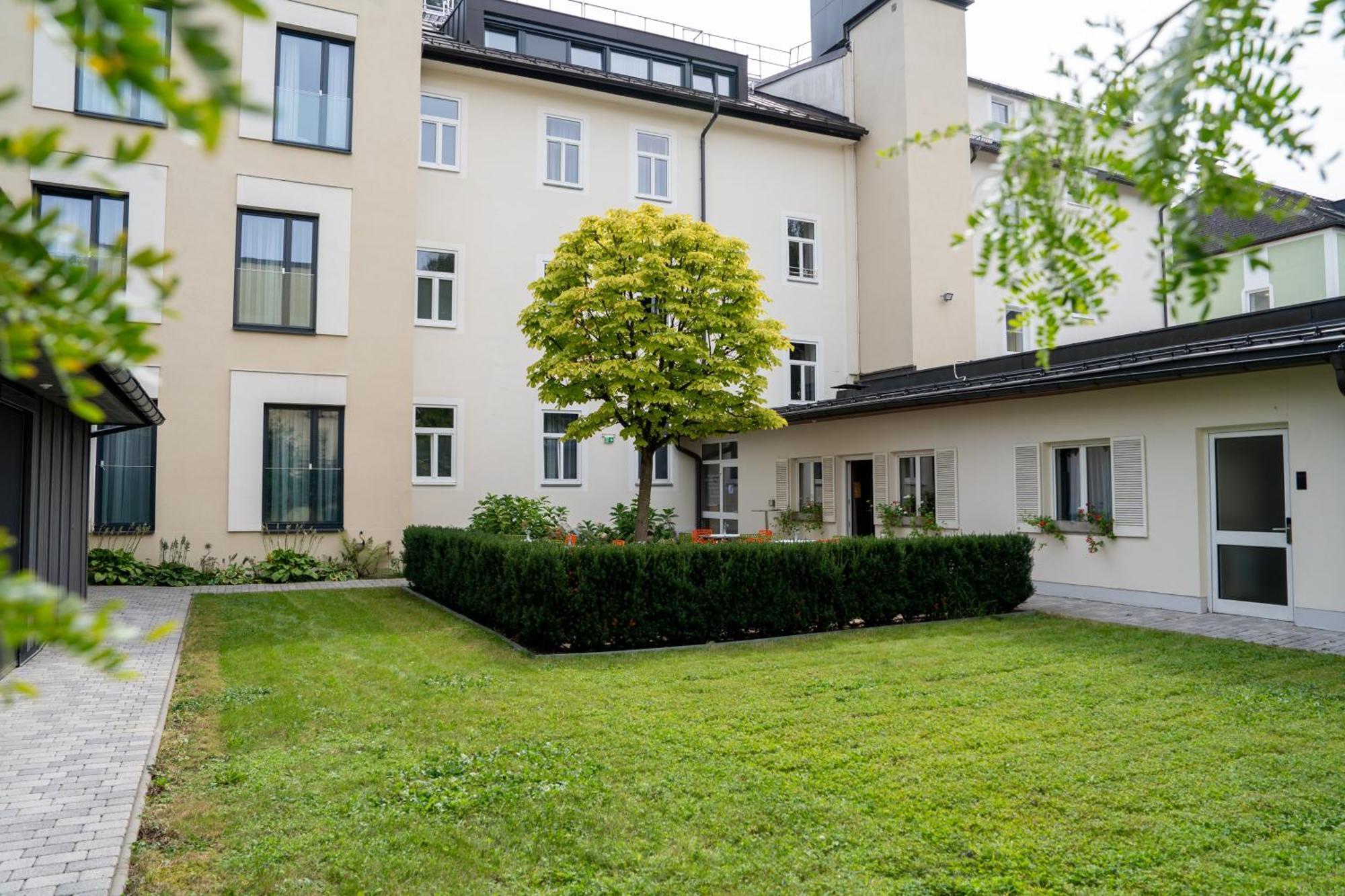 Das Jedermann Boutiquehotel Mit Stadtgarten Salzburg Ngoại thất bức ảnh